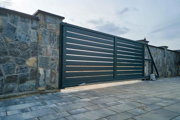 Fabrication portails sur mesure Nanterre